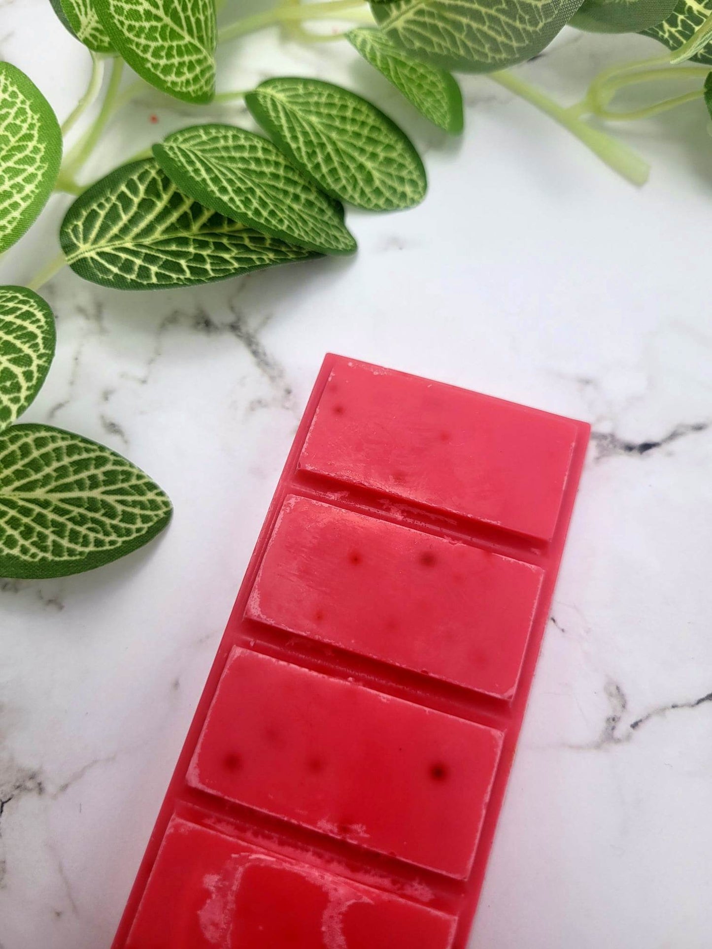 Red Currant and Grapefruit Snap Bar